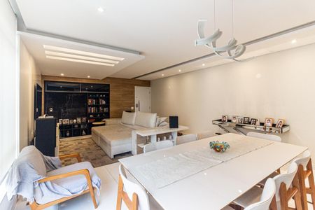 Apartamento para alugar com 158m², 3 quartos e 2 vagas Apartamento para alugar com 158m², 3 quartos e 2 vagasSala