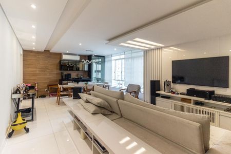 Apartamento para alugar com 158m², 3 quartos e 2 vagas Apartamento para alugar com 158m², 3 quartos e 2 vagasSala