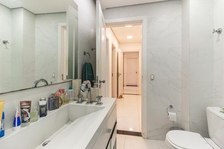 Apartamento para alugar com 158m², 3 quartos e 2 vagas Apartamento para alugar com 158m², 3 quartos e 2 vagasBanheiro 1