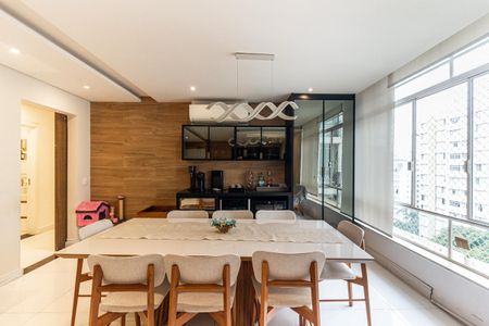 Apartamento para alugar com 158m², 3 quartos e 2 vagas Apartamento para alugar com 158m², 3 quartos e 2 vagasSala