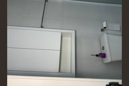 Banheiro de apartamento para alugar com 1 quarto, 40m² em Tamboré, Barueri