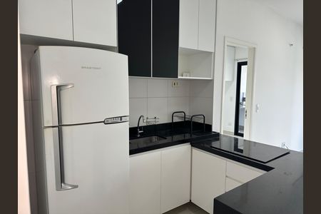 Apartamento à venda com 40m², 1 quarto e 1 vagaSala/Cozinha