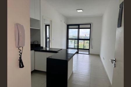 Sala/Cozinha de apartamento para alugar com 1 quarto, 40m² em Tamboré, Barueri