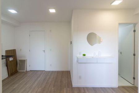 Apartamento à venda com 35m², 2 quartos e sem vaga Apartamento à venda com 35m², 2 quartos e sem vagaSala