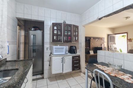 Casa de condomínio à venda com 64m², 2 quartos e 2 vagasCozinha