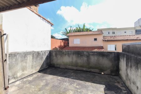 Casa de condomínio à venda com 64m², 2 quartos e 2 vagasVaranda do Quarto 2
