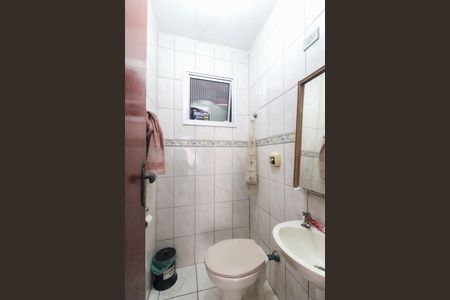 Casa de condomínio à venda com 64m², 2 quartos e 2 vagasLavabo