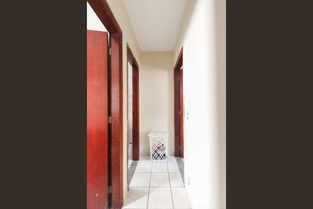 Casa de condomínio à venda com 64m², 2 quartos e 2 vagasCorredor