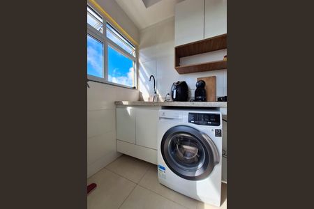 Apartamento à venda com 63m², 2 quartos e 1 vaga Apartamento à venda com 63m², 2 quartos e 1 vagaÁrea de Serviço