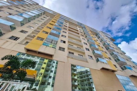 Apartamento à venda com 63m², 2 quartos e 1 vaga Apartamento à venda com 63m², 2 quartos e 1 vagaFachada