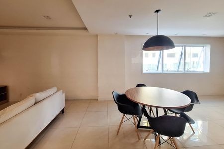 Apartamento à venda com 63m², 2 quartos e 1 vaga Apartamento à venda com 63m², 2 quartos e 1 vagaÁrea comum