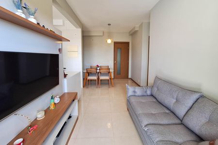 Apartamento à venda com 63m², 2 quartos e 1 vaga Apartamento à venda com 63m², 2 quartos e 1 vagaSala