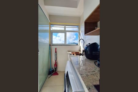 Apartamento à venda com 63m², 2 quartos e 1 vaga Apartamento à venda com 63m², 2 quartos e 1 vagaÁrea de Serviço