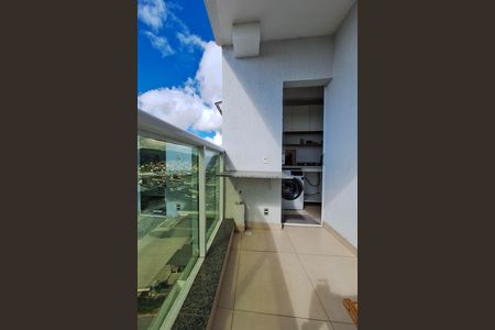 Apartamento à venda com 63m², 2 quartos e 1 vaga Apartamento à venda com 63m², 2 quartos e 1 vagaVaranda da Sala