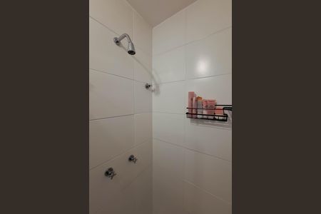 Apartamento à venda com 63m², 2 quartos e 1 vaga Apartamento à venda com 63m², 2 quartos e 1 vagaBanheiro Social