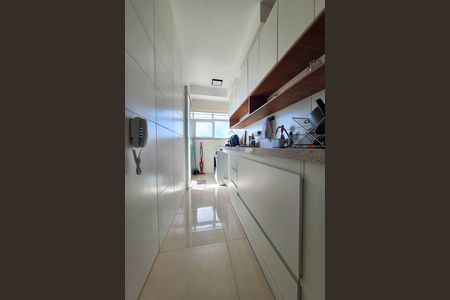 Apartamento à venda com 63m², 2 quartos e 1 vaga Apartamento à venda com 63m², 2 quartos e 1 vagaCozinha