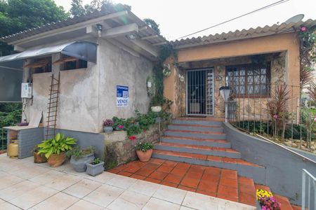 Casa à venda com 4 quartos, 240m² em Vila Nova, Porto Alegre