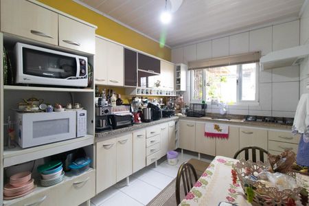 Casa à venda com 240m², 4 quartos e 4 vagas
