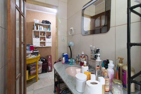 Casa à venda com 4 quartos, 240m² em Vila Nova, Porto Alegre