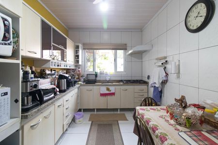 Casa à venda com 240m², 4 quartos e 4 vagas