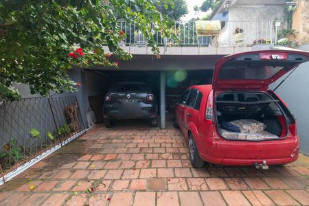 Casa à venda com 240m², 4 quartos e 4 vagas