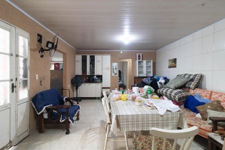 Casa à venda com 240m², 4 quartos e 4 vagas