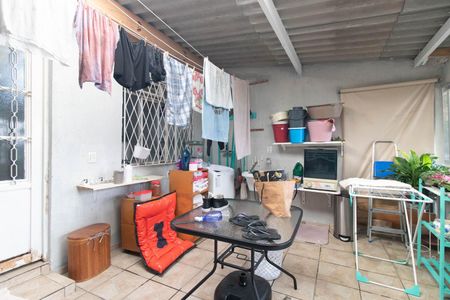 Casa à venda com 240m², 4 quartos e 4 vagas