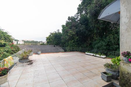 Casa à venda com 240m², 4 quartos e 4 vagas