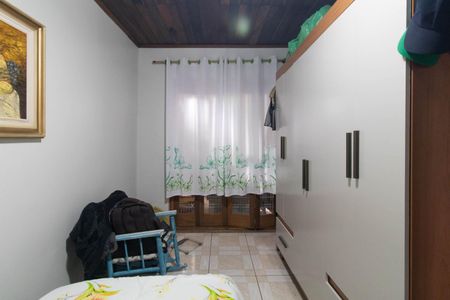 Casa à venda com 4 quartos, 240m² em Vila Nova, Porto Alegre