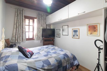 Casa à venda com 4 quartos, 240m² em Vila Nova, Porto Alegre