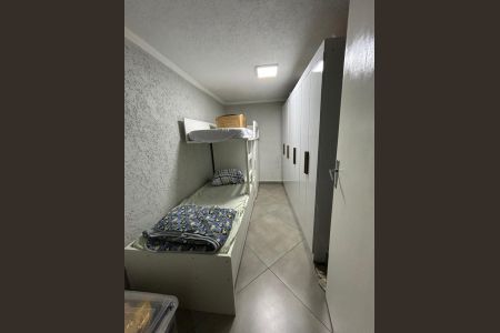 Casa à venda com 100m², 3 quartos e 2 vagas Casa à venda com 100m², 3 quartos e 2 vagasQuarto