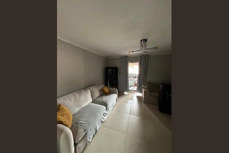 Sala de casa à venda com 3 quartos, 100m² em Parque Maria Domitila, São Paulo