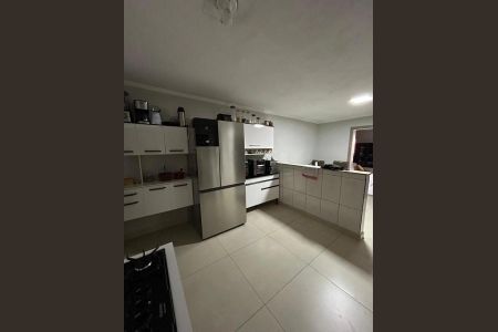Cozinha de casa à venda com 3 quartos, 100m² em Parque Maria Domitila, São Paulo