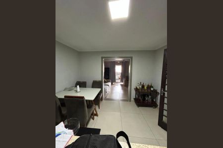 Sala de jantar de casa à venda com 3 quartos, 100m² em Parque Maria Domitila, São Paulo