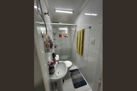 Casa à venda com 100m², 3 quartos e 2 vagas Casa à venda com 100m², 3 quartos e 2 vagasBanheiro