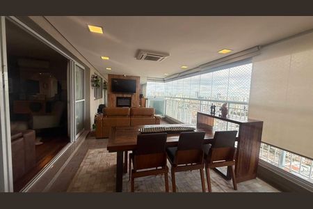 Apartamento para alugar com 151m², 3 quartos e 3 vagas Apartamento para alugar com 151m², 3 quartos e 3 vagasSala de Jantar