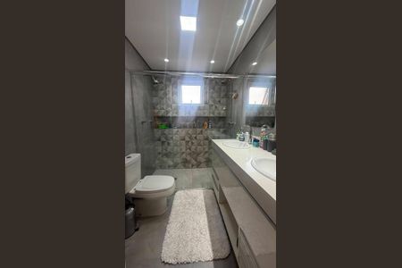 Apartamento para alugar com 151m², 3 quartos e 3 vagas Apartamento para alugar com 151m², 3 quartos e 3 vagasBanheiro
