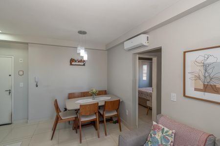Apartamento à venda com 57m², 2 quartos e 1 vaga Apartamento à venda com 57m², 2 quartos e 1 vagaSala de Estar/Jantar