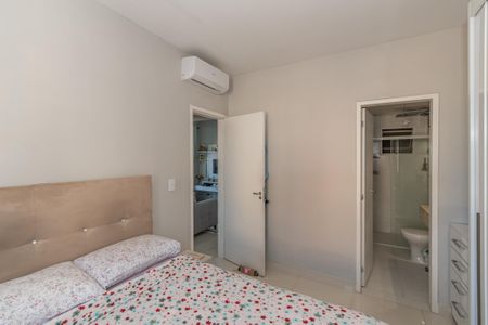 Apartamento à venda com 57m², 2 quartos e 1 vaga Apartamento à venda com 57m², 2 quartos e 1 vagaQuarto
