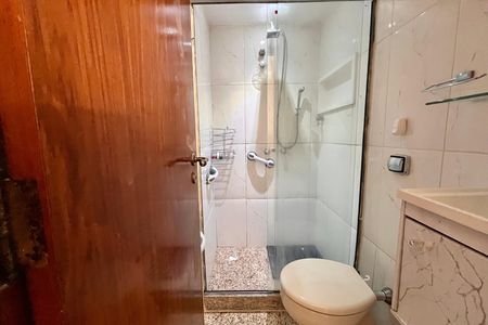 Apartamento para alugar com 80m², 3 quartos e 1 vaga Apartamento para alugar com 80m², 3 quartos e 1 vagaBanheiro da Suíte