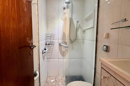 Apartamento para alugar com 80m², 3 quartos e 1 vaga Apartamento para alugar com 80m², 3 quartos e 1 vagaBanheiro da Suíte