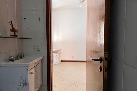 Apartamento para alugar com 80m², 3 quartos e 1 vaga Apartamento para alugar com 80m², 3 quartos e 1 vagaBanheiro social