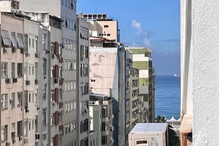 Vista da sala  de apartamento para alugar com 3 quartos, 80m² em Copacabana, Rio de Janeiro