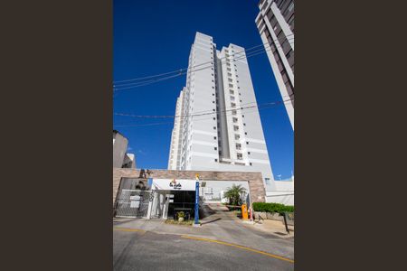 Apartamento para alugar com 72m², 2 quartos e 2 vagas Apartamento para alugar com 72m², 2 quartos e 2 vagasFachada