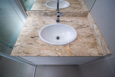 Apartamento para alugar com 72m², 2 quartos e 2 vagas Apartamento para alugar com 72m², 2 quartos e 2 vagasBanheiro da Suíte