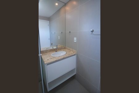 Apartamento para alugar com 72m², 2 quartos e 2 vagas Apartamento para alugar com 72m², 2 quartos e 2 vagasBanheiro