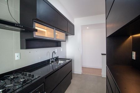 Apartamento para alugar com 72m², 2 quartos e 2 vagas Apartamento para alugar com 72m², 2 quartos e 2 vagasCozinha