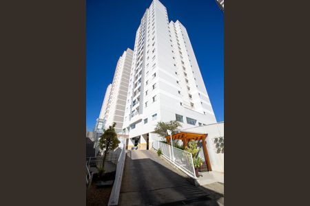 Apartamento para alugar com 72m², 2 quartos e 2 vagas Apartamento para alugar com 72m², 2 quartos e 2 vagasFachada