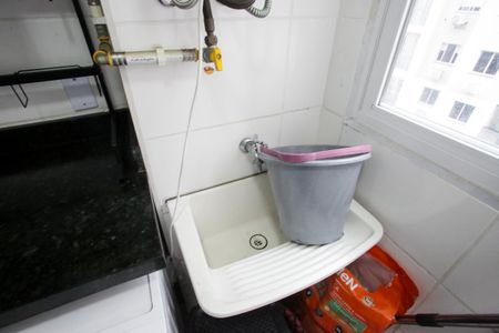 Apartamento para alugar com 58m², 2 quartos e 1 vagaÁrea de Serviço
