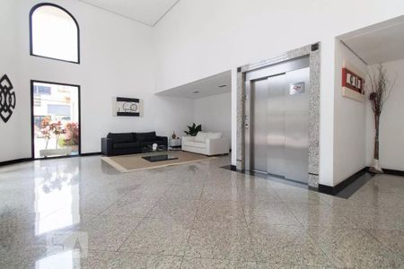 Apartamento à venda com 160m², 3 quartos e 3 vagas Apartamento à venda com 160m², 3 quartos e 3 vagasHall social